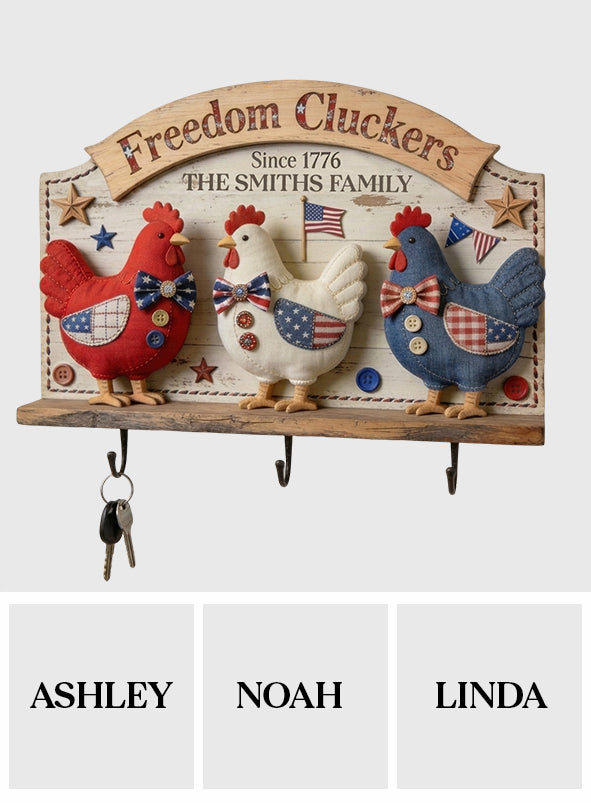 Freedom Cluckers - Porte-clés en bois personnalisé en forme de poulet