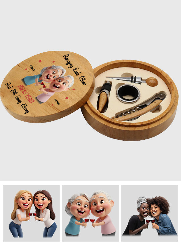 Annoying Each Other - Cartoonish Exaggerated Mascot - Personalized Wine Wine Opener Set