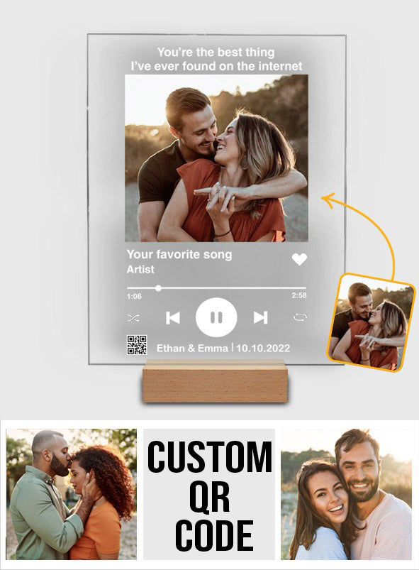 Plaque acrylique transparente personnalisée pour couple avec photo et chanson préférée (code QR scannable).