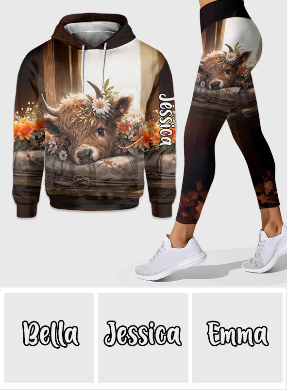 Juste une fille qui aime les vaches des Highlands - Sweat à capuche et legging personnalisés avec motif vache des Highlands