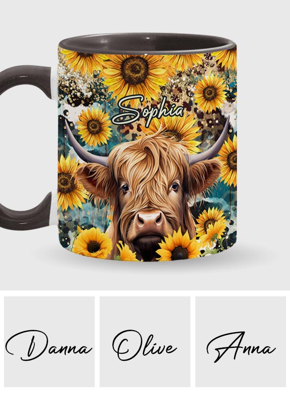 Mug personnalisé « Vache des Highlands parmi les tournesols »