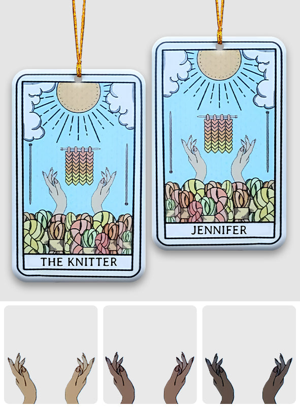 La Tricoteuse - Ornement de tricot personnalisé