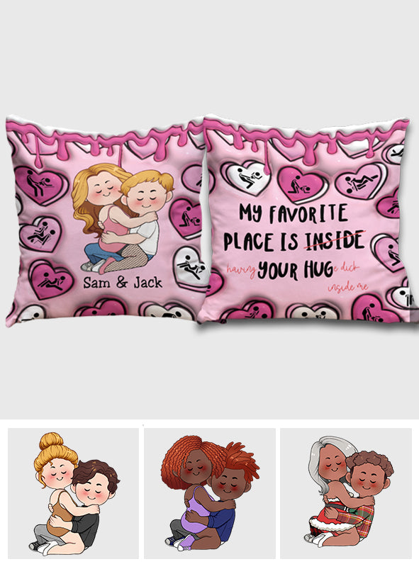 Mon endroit préféré, c'est dans tes câlins - Coussin décoratif personnalisé pour couple « Cœur de bonbons »