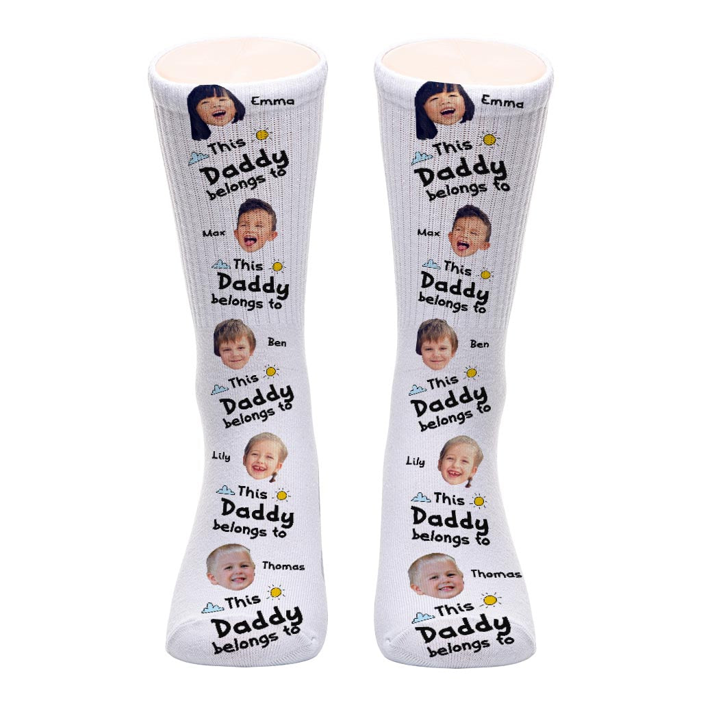 Ce papa appartient à - Cadeau pour papa, grand-père, maman, oncle, tante, grand-mère - Chaussettes personnalisées