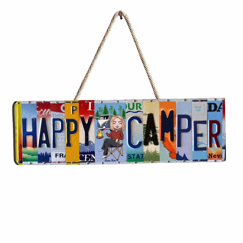 Plaque d'immatriculation Happy Camper - Panneau en bois personnalisé pour le camping avec motif métallique imprimé