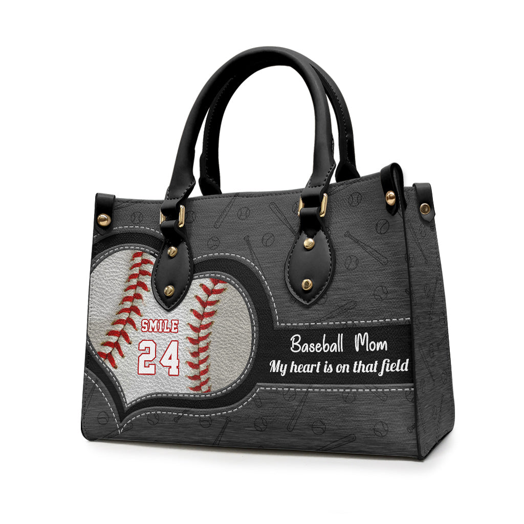 Mon cœur est sur ce terrain - Sac à main en cuir personnalisé de baseball