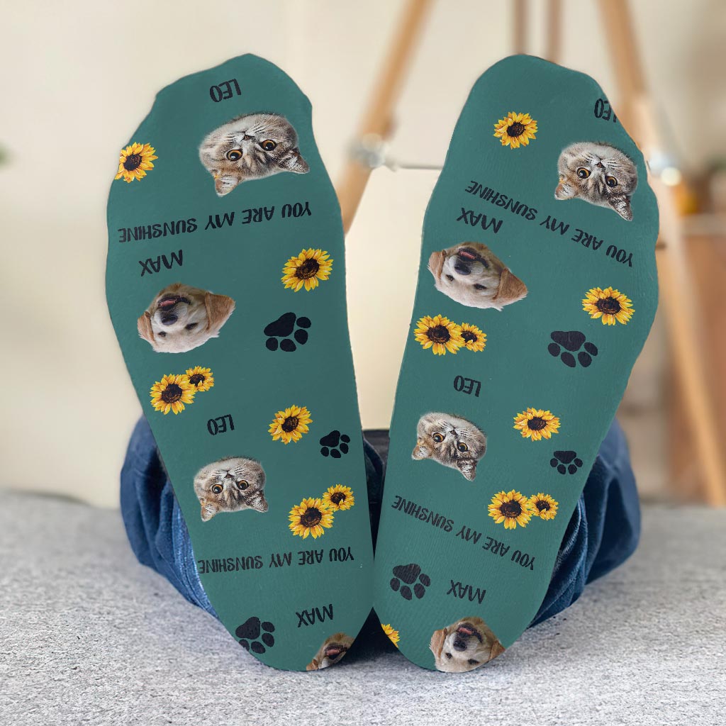 Ce humain appartient à - Cadeau pour amoureux des chats - Chaussettes personnalisées
