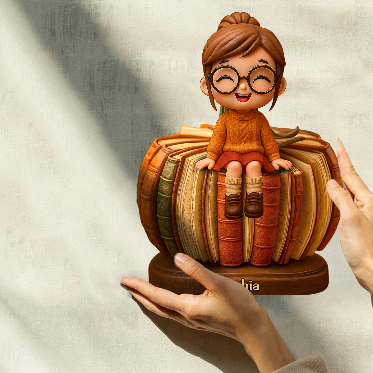 Une fille qui aime lire - Plaque en bois personnalisée en forme de livre