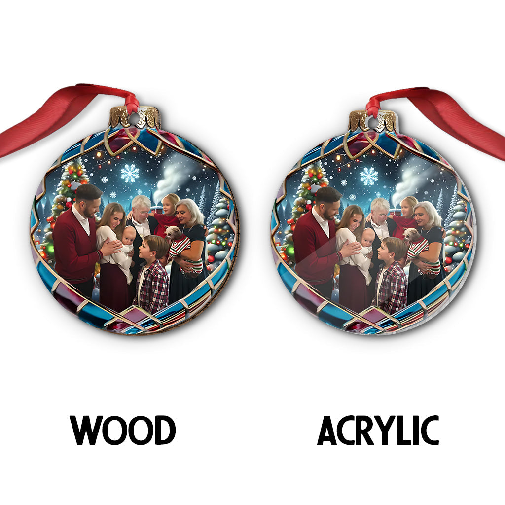 Boule avec chalet enneigé - Ornement familial personnalisé