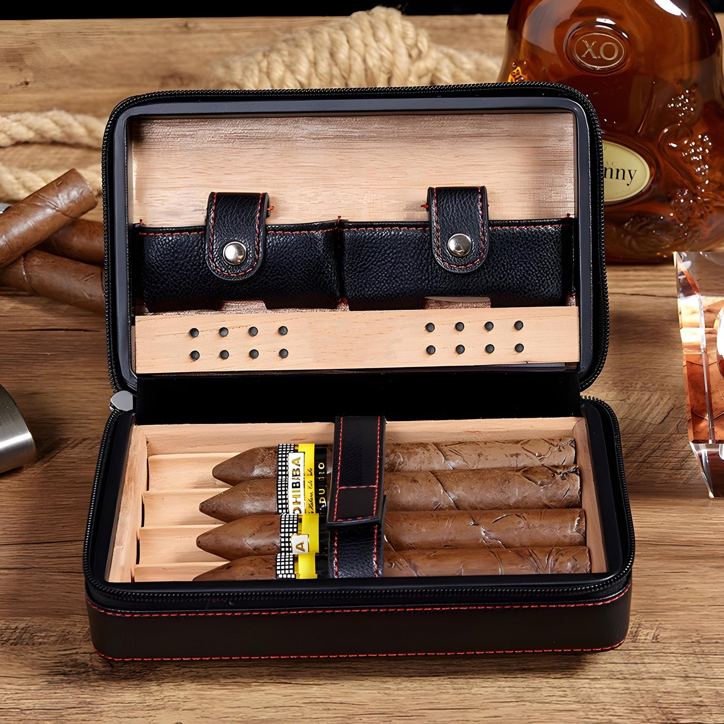 Whiskey and Cigar Club - Personalized Whisky Travel Cigar Humidor Case