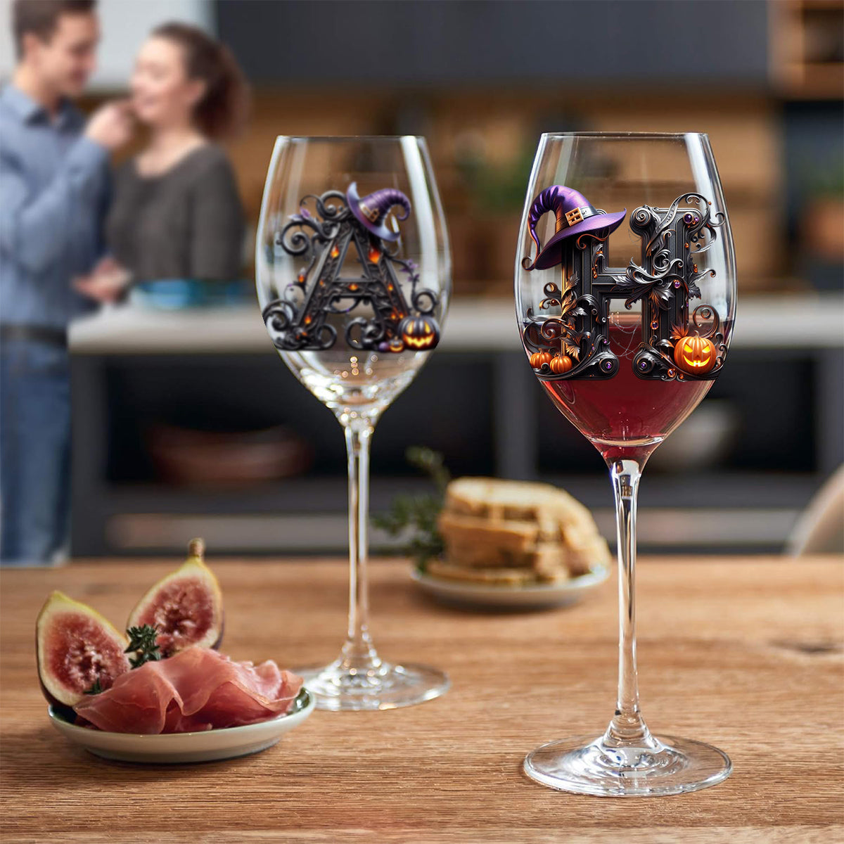 Verre à vin personnalisé avec initiale de sorcière et longue tige