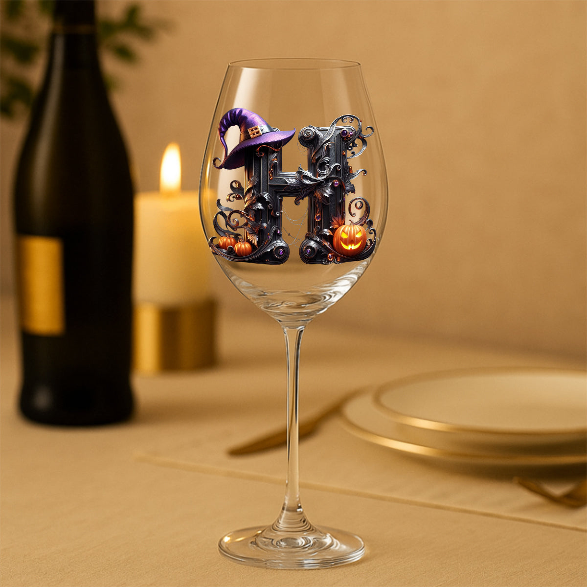 Verre à vin personnalisé avec initiale de sorcière et longue tige