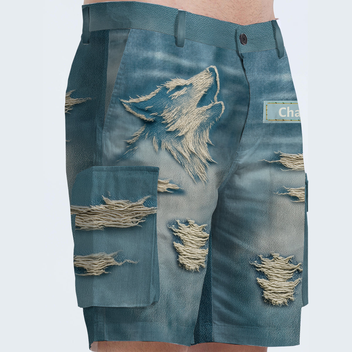 Short cargo personnalisé avec ceinture, motif loup hurlant effet vieilli.