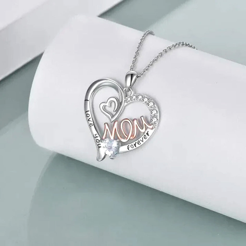 Collier « Je t'aime maman » avec pendentif cœur et strass, livré dans un coffret cadeau pour maman