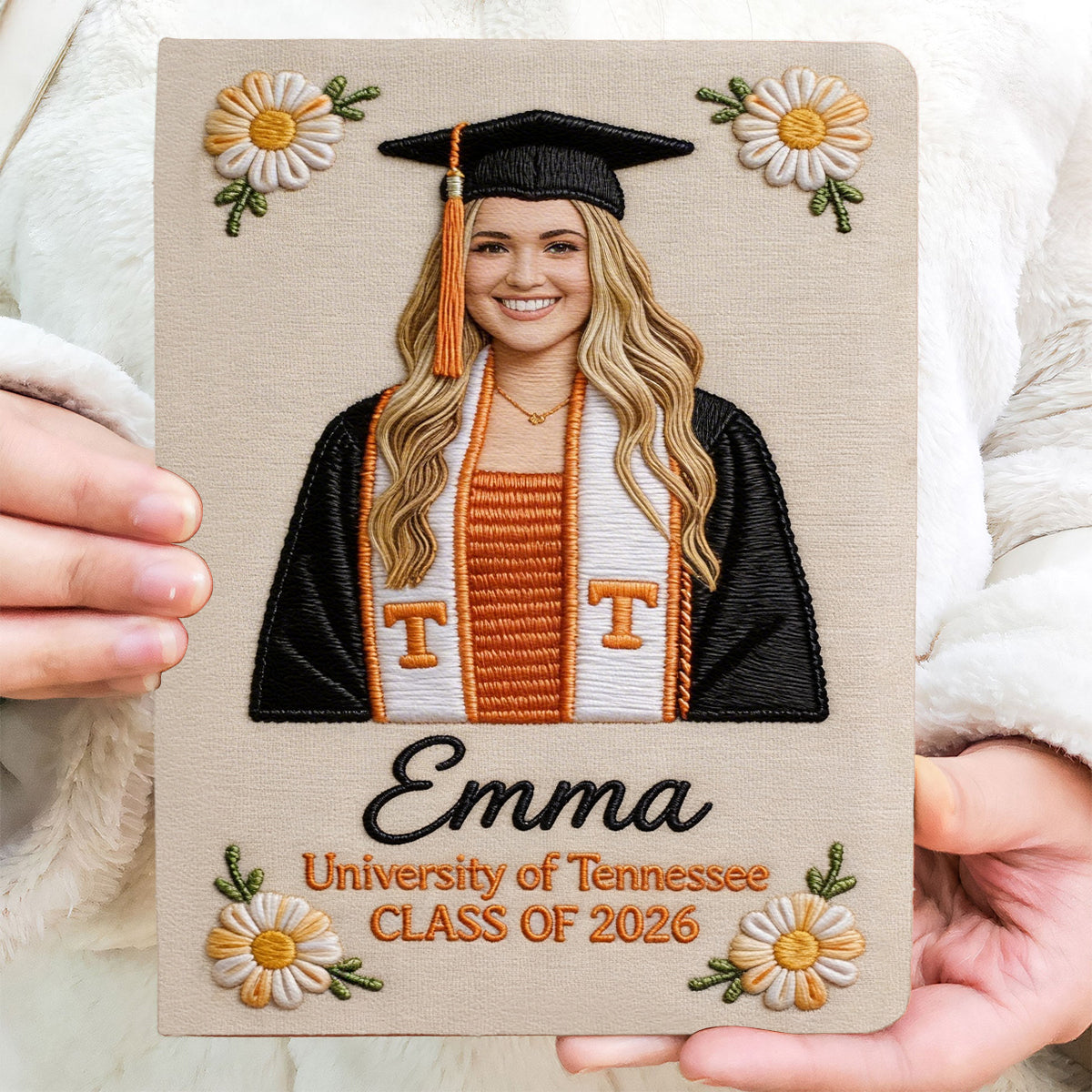 Cadeau idéal pour une remise de diplôme : un journal en cuir personnalisé avec une photo.