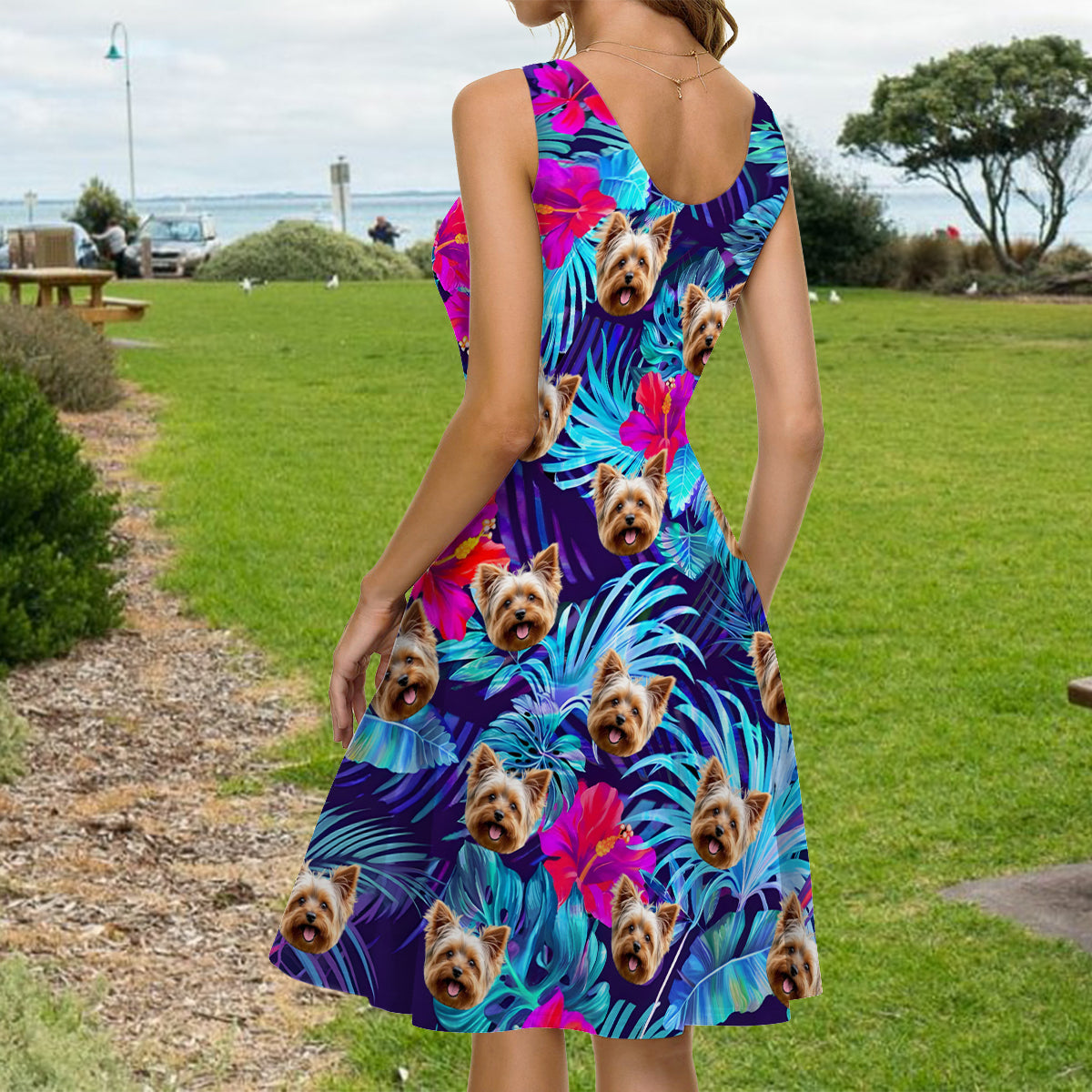 L'appel de la plage - Chemise hawaïenne personnalisée pour chien et robe sans manches