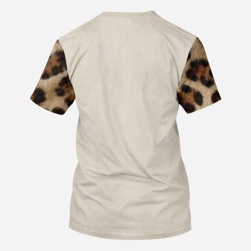 Ce t-shirt personnalisé « Maman/Grand-mère » appartient à…