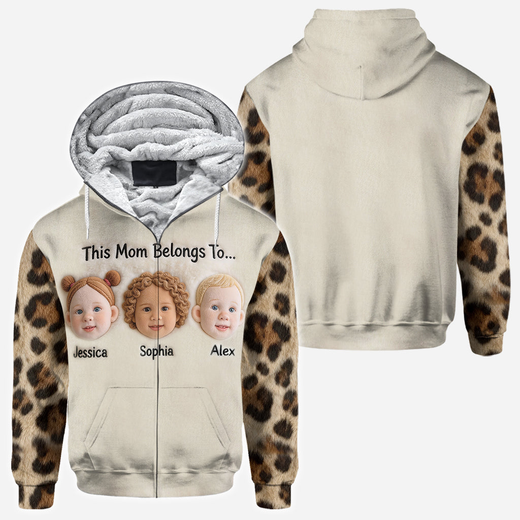 Ce t-shirt personnalisé « Maman/Grand-mère » appartient à…