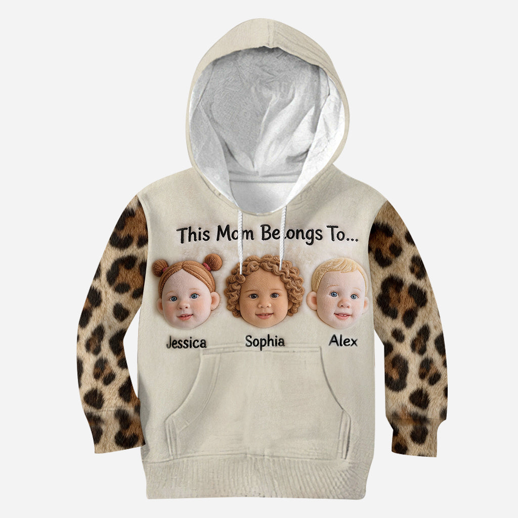 Ce t-shirt personnalisé « Maman/Grand-mère » appartient à…