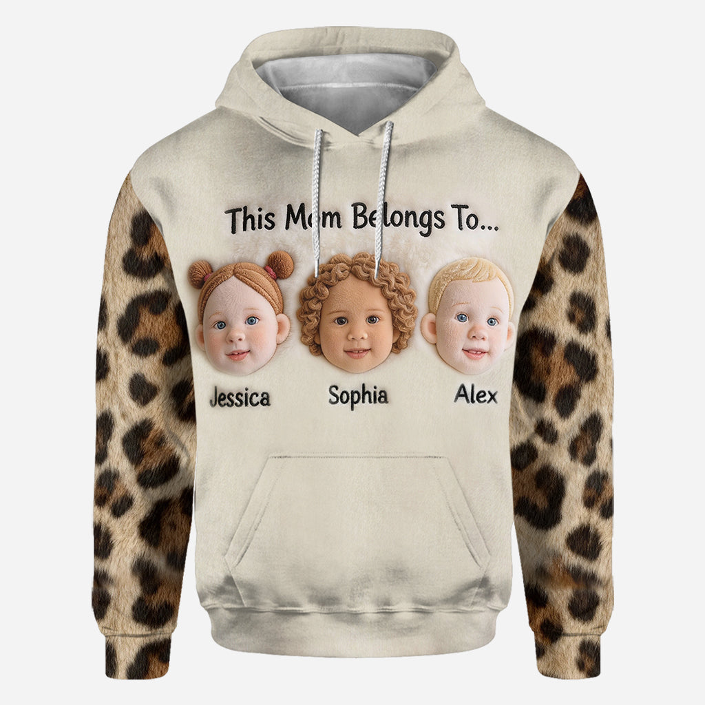 Ce t-shirt personnalisé « Maman/Grand-mère » appartient à…