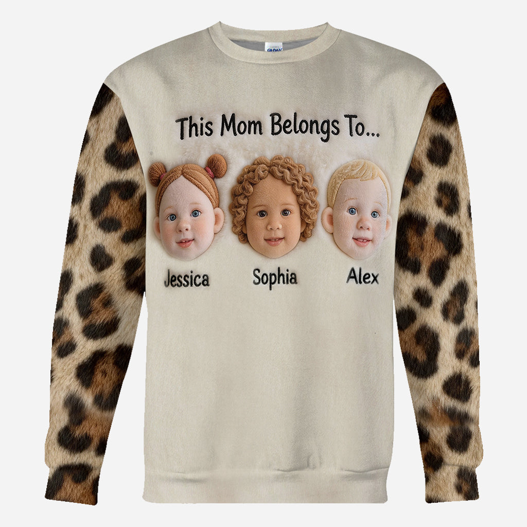 Ce t-shirt personnalisé « Maman/Grand-mère » appartient à…