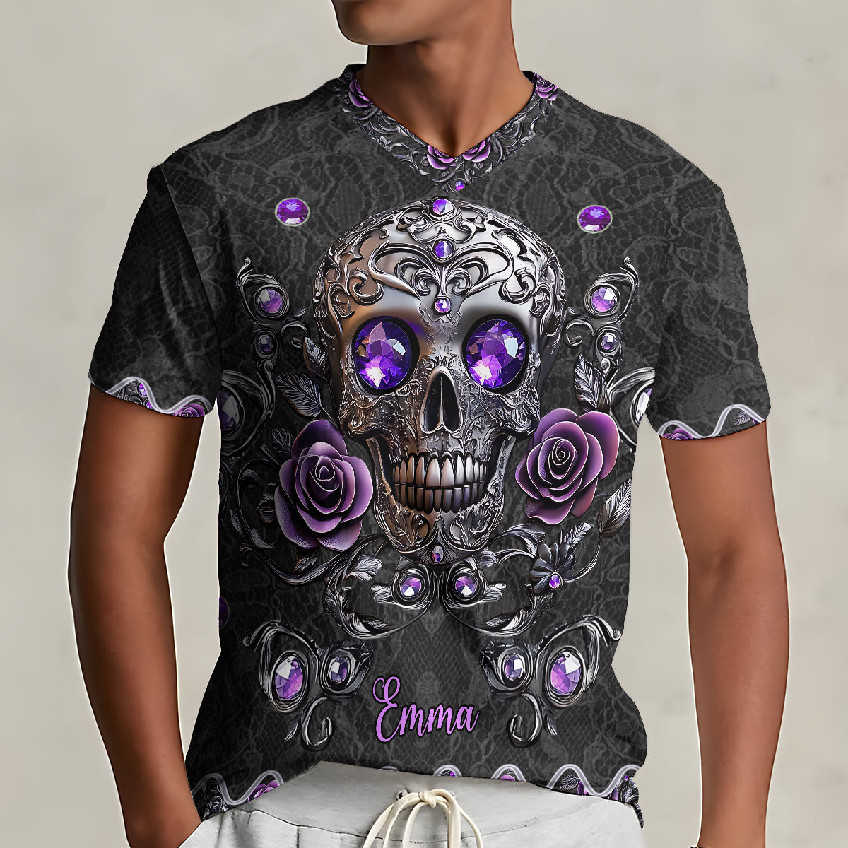 Magnifique crâne et roses - T-shirt à col en V personnalisé avec motif crâne et roses imprimés intégralement