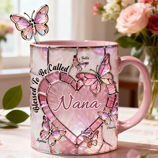 Heureuse d'être appelée Nana, Mama, Gigi, Grand-mère - Mug personnalisé pour grand-mère avec agitateurs en acrylique