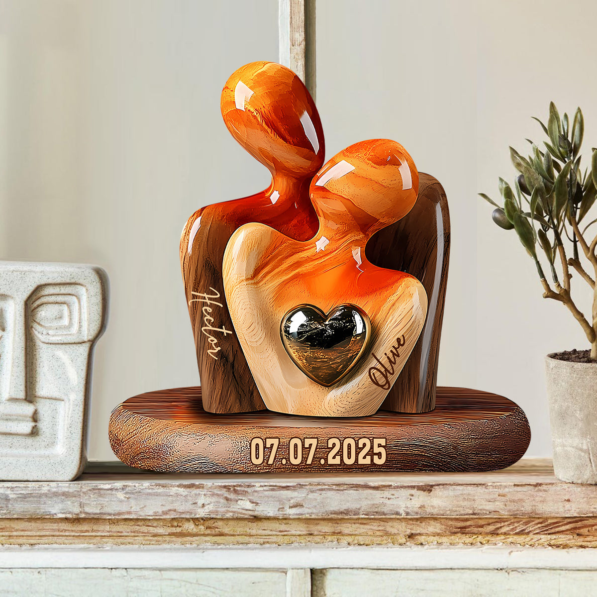 Statue élégante de couple avec incrustation de cœur - Plaque en bois personnalisée pour couple
