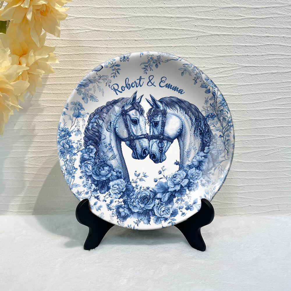 Dieu a béni le chemin sinueux qui m'a mené jusqu'à toi - Assiette ronde en céramique personnalisée avec motif cheval
