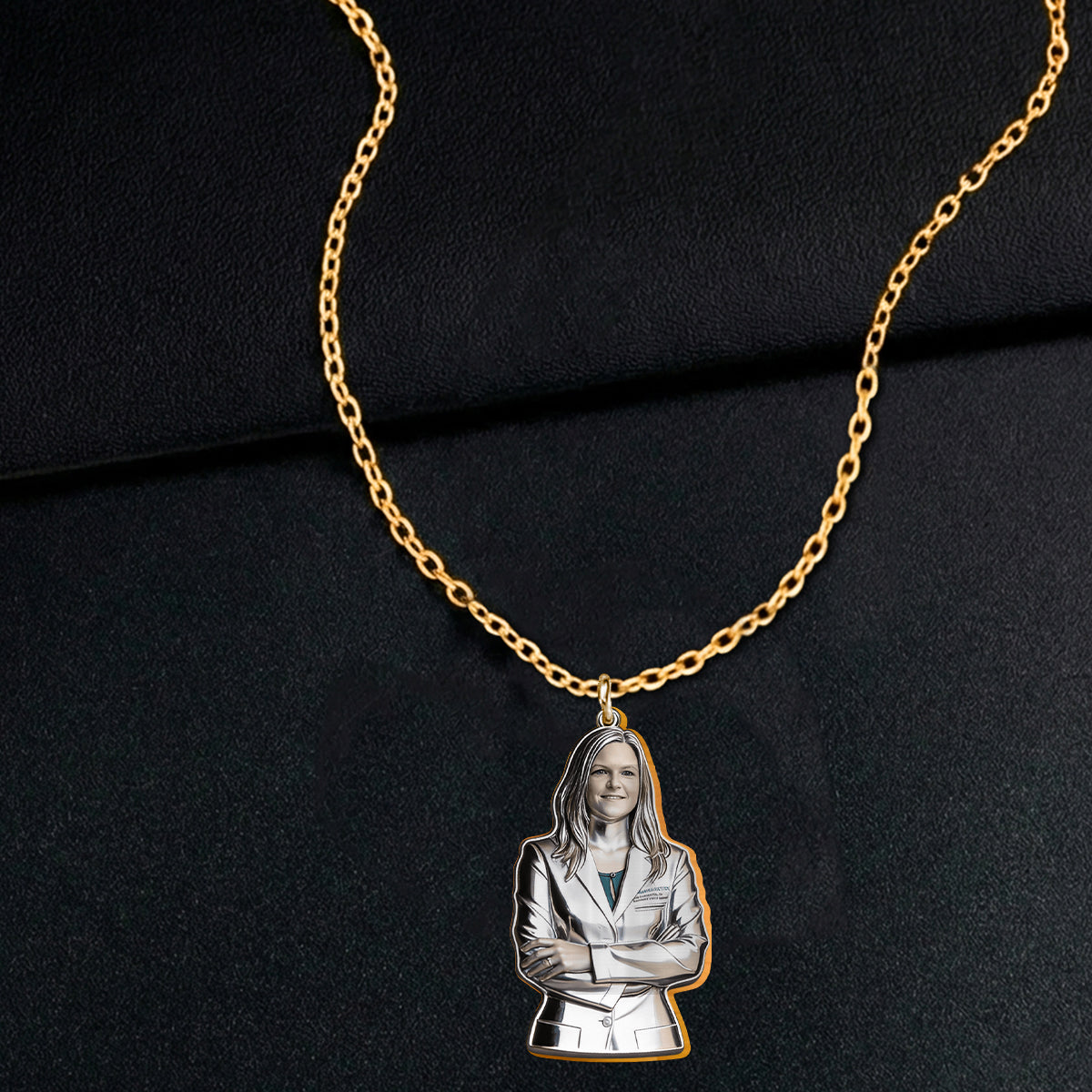 Infirmière, médecin… Quel que soit votre métier, quelle que soit votre photo, collier pendentif personnalisé en métal en forme d’infirmière
