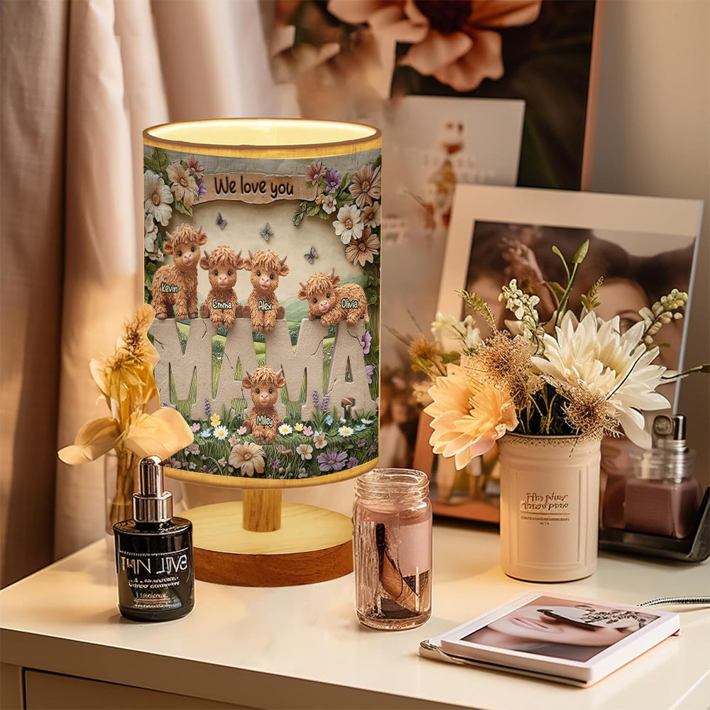 Lampe de table personnalisée « Maman vache des Highlands » avec socle en bois