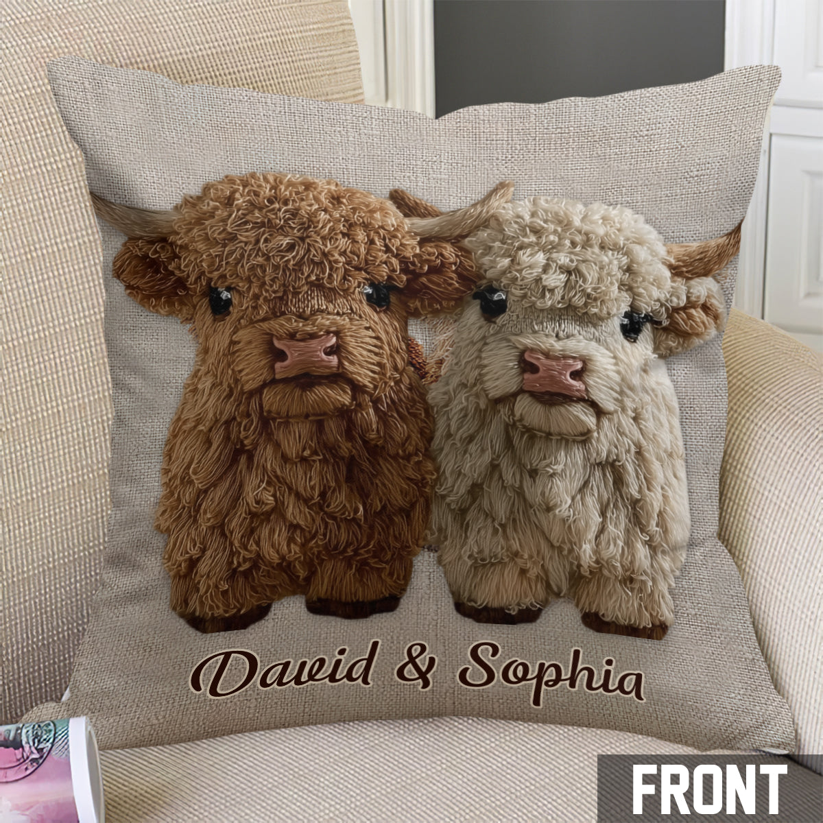 Coussin décoratif personnalisé « You & Me » représentant une vache des Highlands