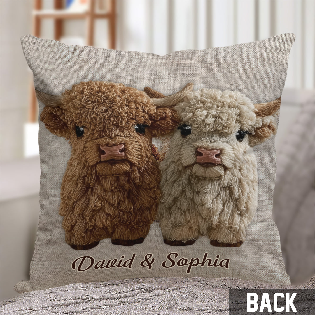 Coussin décoratif personnalisé « You & Me » représentant une vache des Highlands