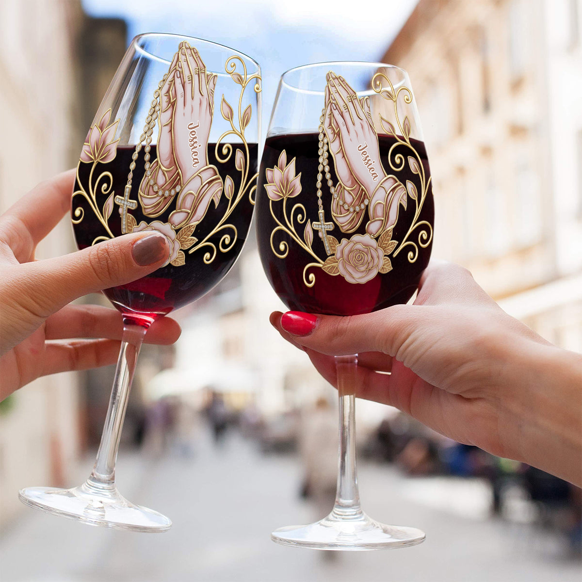 Mains en prière - Verre à vin chrétien personnalisé à longue tige