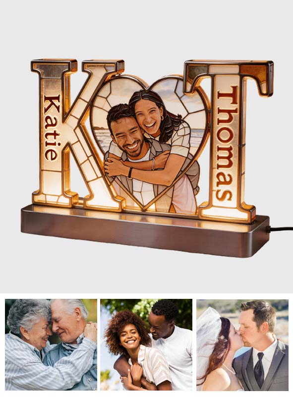 Lampe de Nuit LED Acrylique Personnalisée - Couple avec Photo et Initiales