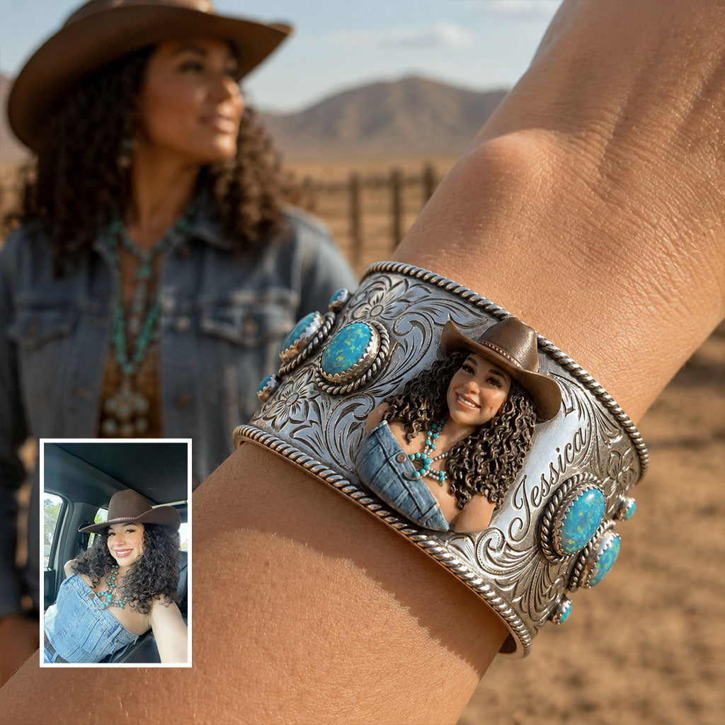 Indispensable Cowgirl - Bracelet en Cuff en Forme de Cowgirl Personnalisé