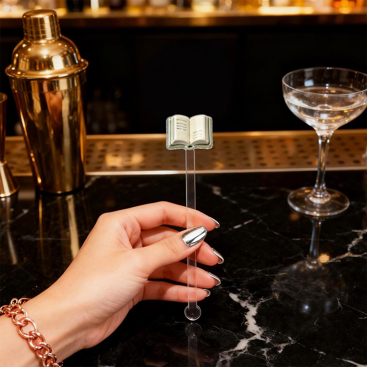 Coffret « Love Books » - Mug personnalisé avec agitateurs en acrylique