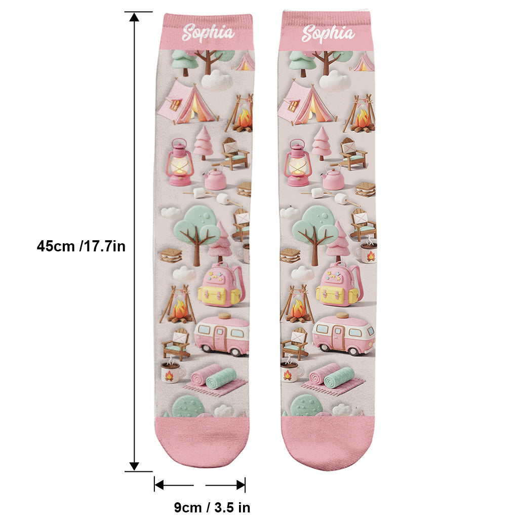 Juste une fille qui adore le camping - Chaussettes de camping personnalisées