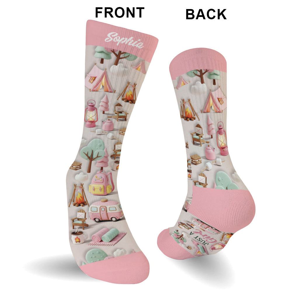 Juste une fille qui adore le camping - Chaussettes de camping personnalisées