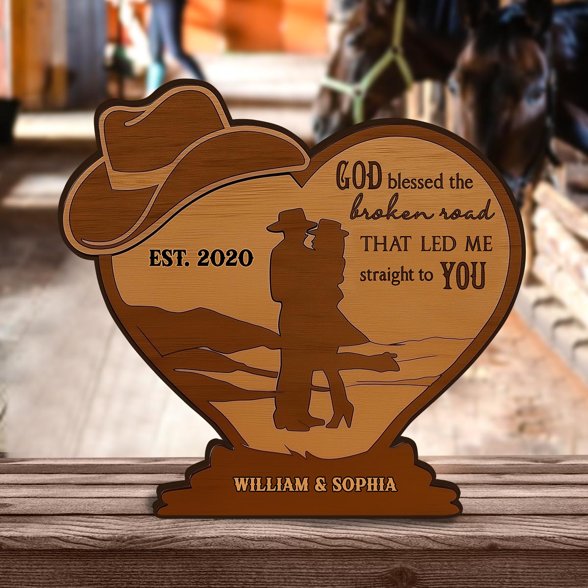 Couple de cowboys, Dieu a béni la route brisée - Plaque en bois personnalisée pour couple