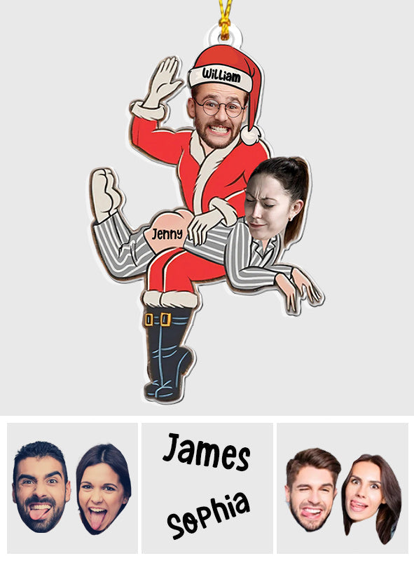 Père Noël coquin et son/sa partenaire - Ornement personnalisé pour couple.