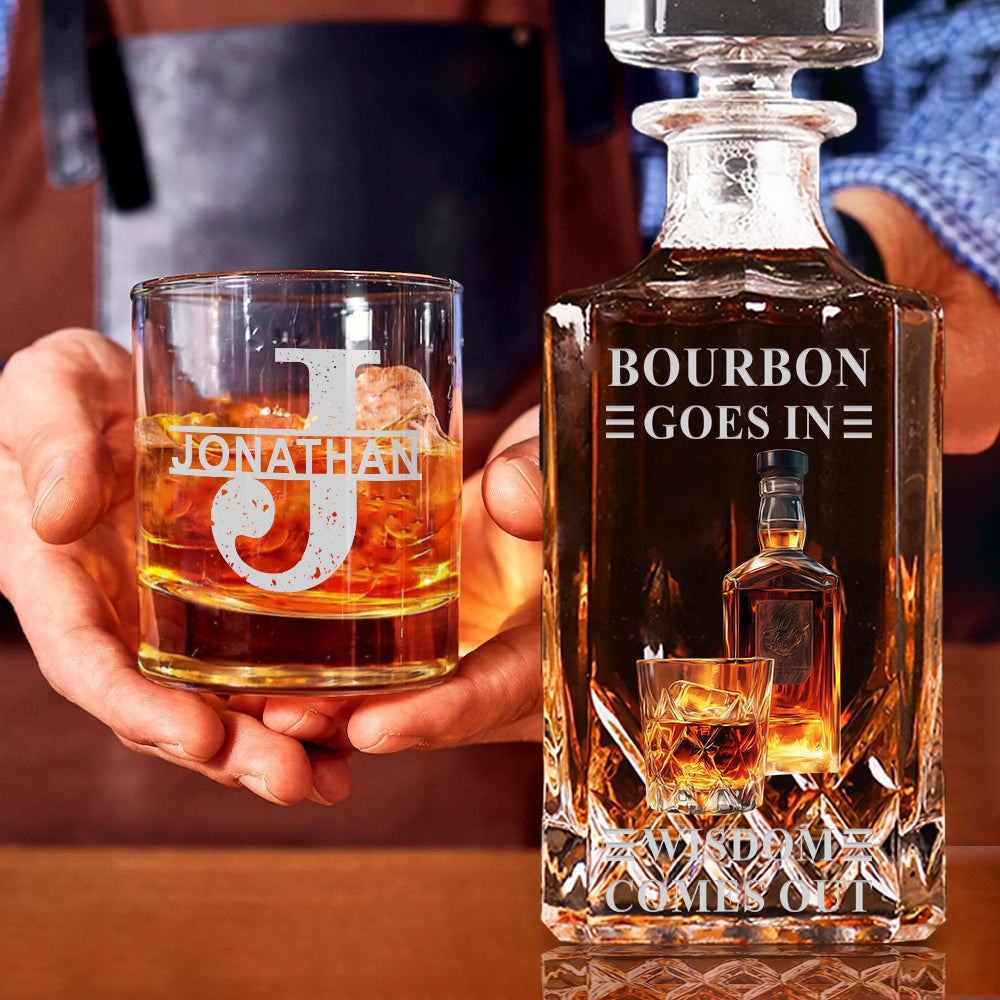 Le bourbon entre, la sagesse en sort - Coffret carafe à whisky personnalisée
