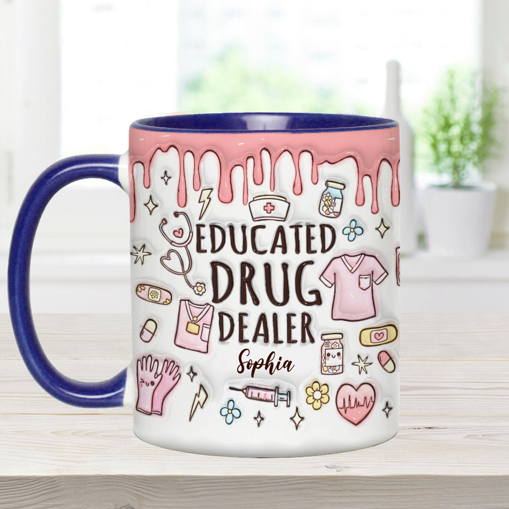 Mug personnalisé « Trafiquant de drogue instruit » avec accent infirmier