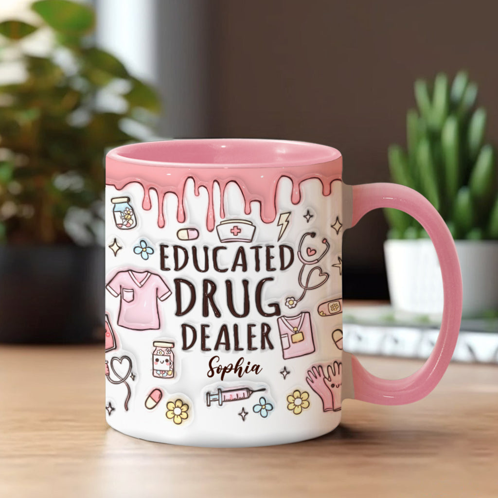Mug personnalisé « Trafiquant de drogue instruit » avec accent infirmier