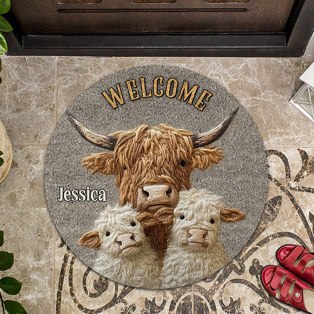 Bienvenue avec Love Highland Cow - Paillasson/Tapis de porte personnalisé en forme de vache des Highlands