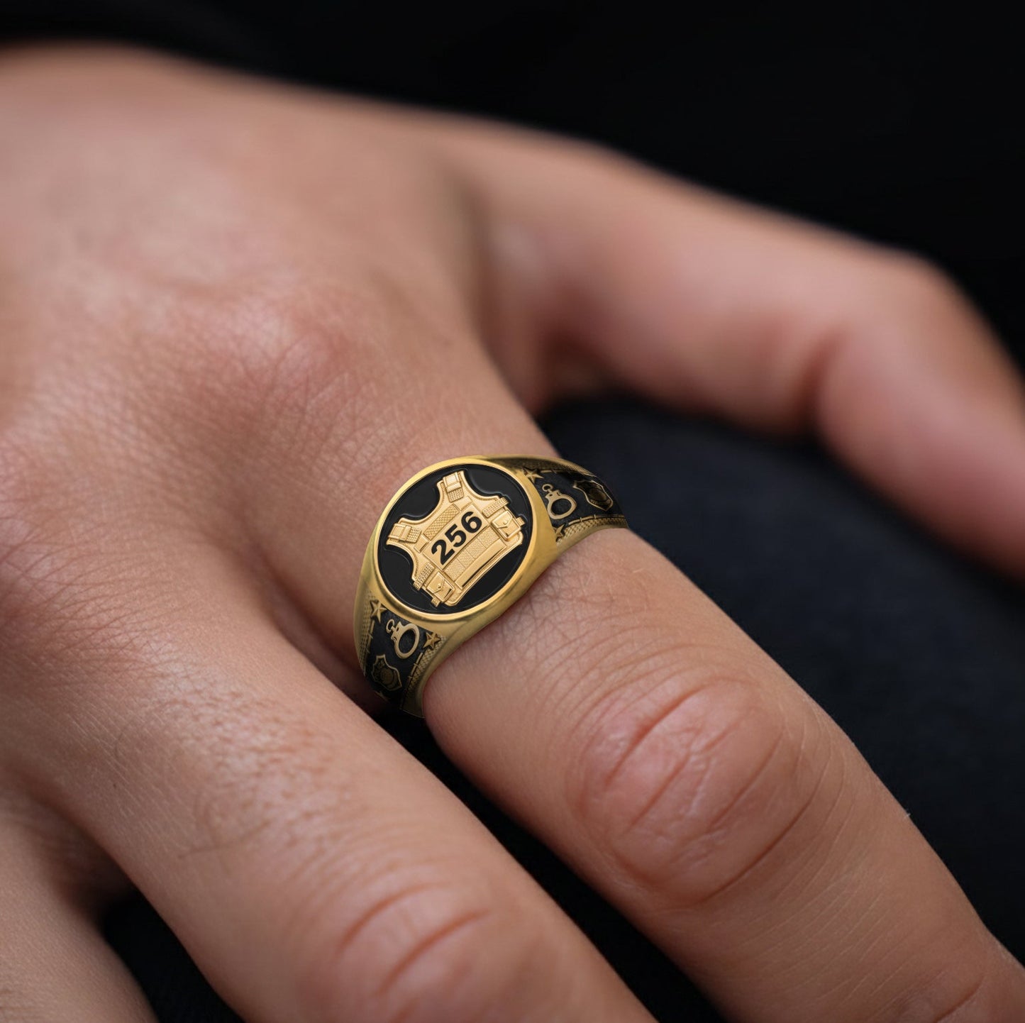 Protéger et servir - Bague chevalière personnalisée pour policier