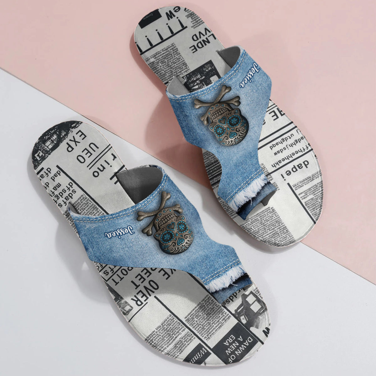 Sandales à bout ouvert personnalisées en denim à motif tête de mort mexicaine