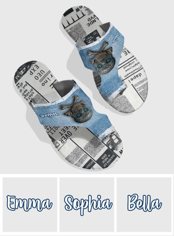 Sandales à bout ouvert personnalisées en denim à motif tête de mort mexicaine