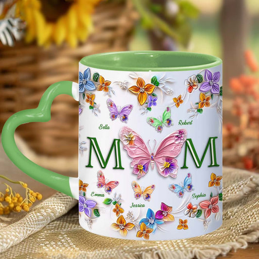 Mug personnalisé « Papillons colorés Maman » avec anse en forme de cœur