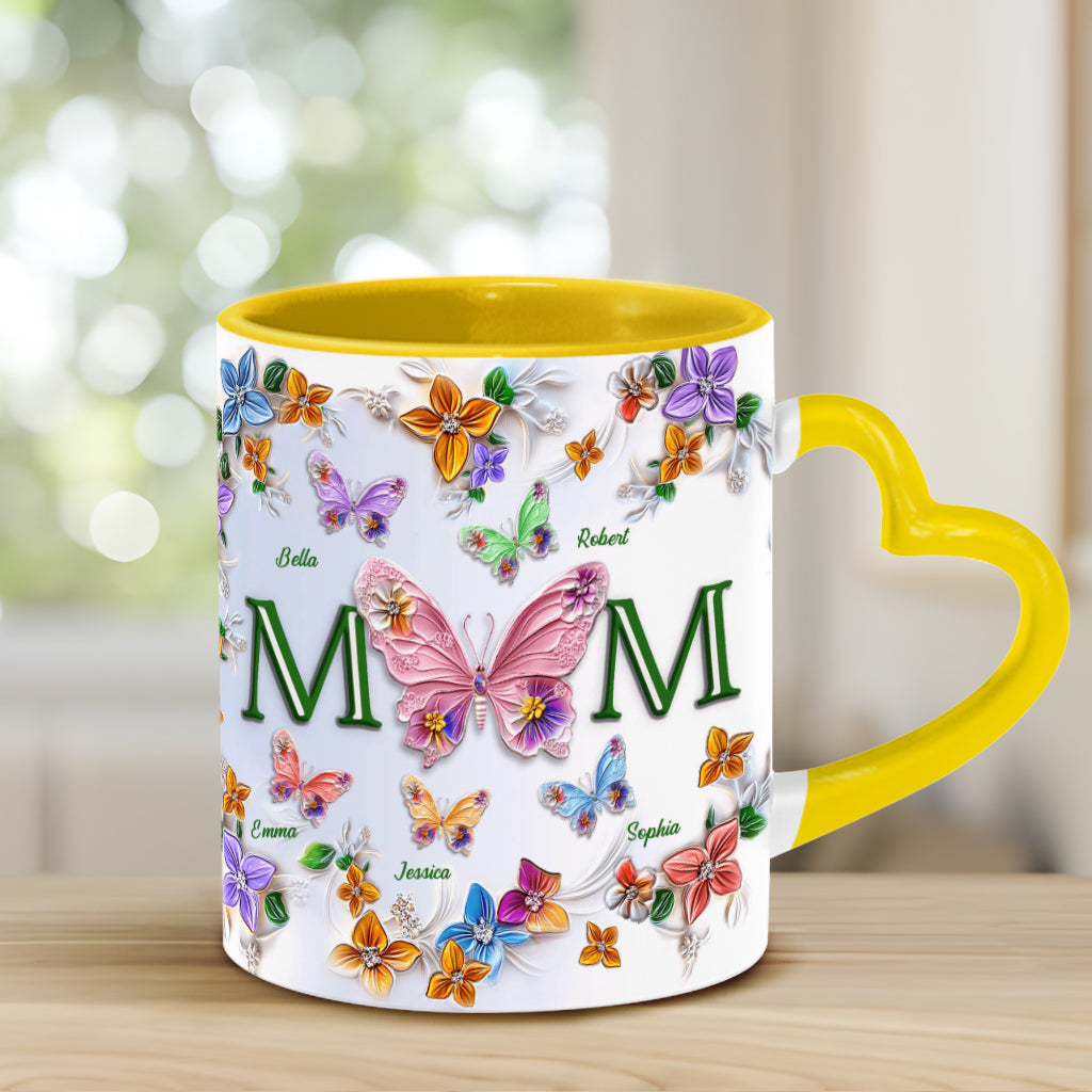 Mug personnalisé « Papillons colorés Maman » avec anse en forme de cœur